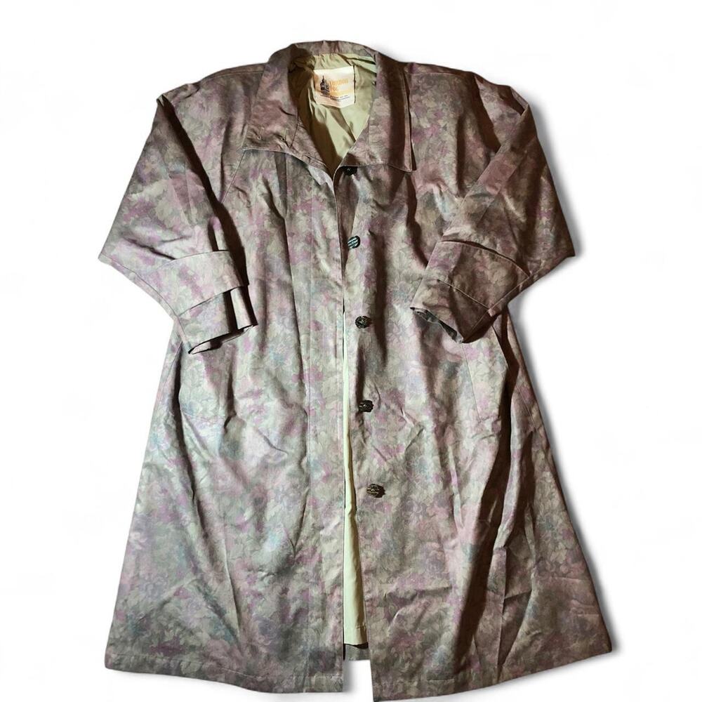 Unique vintage london fog raincoat